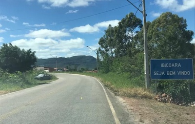 Grupo invade casa de presidente de Câmara na Bahia e leva carro, dinheiro e celulares