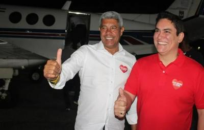 Guilherme Bonfim oficializa pré-candidatura em Brumado com apoio de Jerônimo