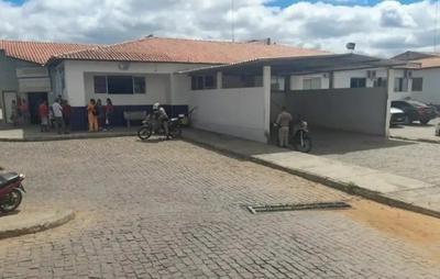 Porteiro de hospital na Bahia é denunciado por facilitar fuga de dupla que matou paciente; vítima fazia raio X