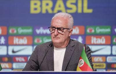 Dorival e comissão desembarcam nos Estados Unidos para amistosos e Copa América