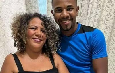 Davi apaga as fotos com sua ex-namorada Mani do Instagram