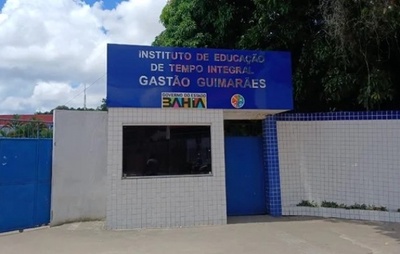 Diretora de colégio de Feira onde houve proibição de lanche a autista é aposentada