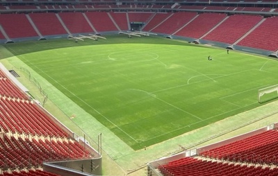 Gramado do Mané Garrincha é renovado para jogo da Seleção Brasileira