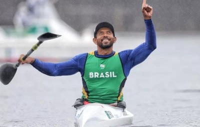 Paris-2024: Paracanoísta brasileiro é ex-dançarino de Frank Aguiar e favorito ao ouro