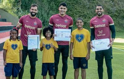 Goleiros do Vitória recebem homenagens no Dia do Goleiro