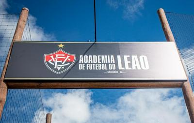 Com a presença de torcedores, Vitória inaugura Academia do Leão