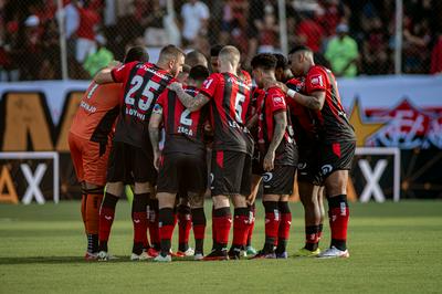 Vitória fará três dos próximos quatro jogos fora de casa; confira adversários