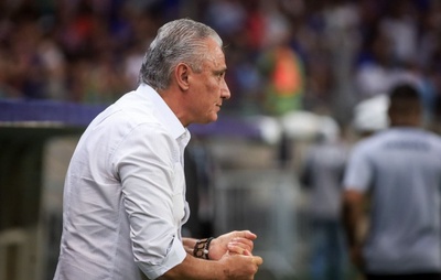 “Não é por que ganhamos que já passamos de fase”, diz Tite sobre o triunfo contra o Bahia