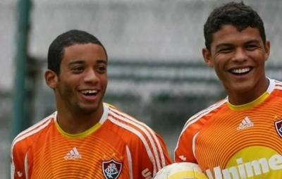 VÍDEO: Marcelo celebra retorno de Thiago Silva ao Fluminense: "Tá todo mundo te esperando"