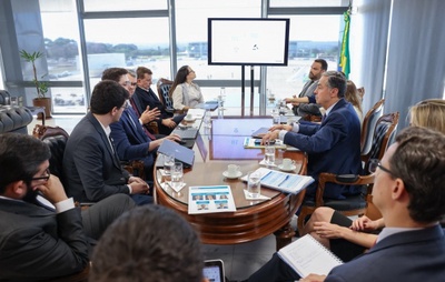 Barroso recebe presidente do Google para tratar do uso de inteligência artificial no judiciário