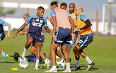 De olho no duelo contra o Botafogo, Bahia realiza treino tático