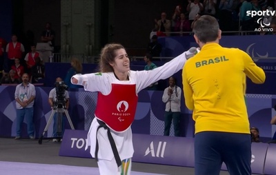 Paris-2024: Ana Carolina é ouro no Taekwondo