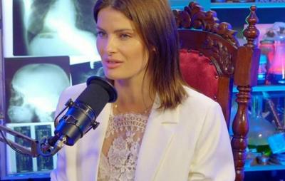 Isabeli Fontana afirma ter tido experiências com extraterrestres