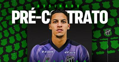 Ceará acerta com goleiro Maycon Cleiton, do Vitória