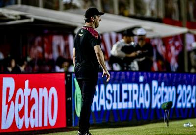 Léo Condé projeta duelo contra o Cruzeiro, próximo adversário do Vitória: "Buscar pontos fora"