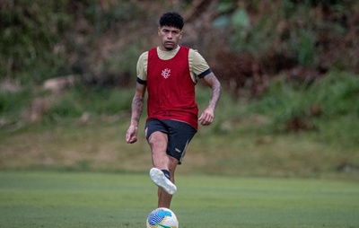 Vitória encerra penúltimo dia de preparação para jogo contra o Vasco; Ryller e Caio Vinícius são baixas confirmadas