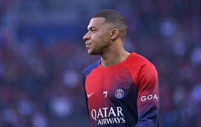 Mbappé evita falar em despedida e lamenta eliminação do PSG na Champions: "Decepcionados"