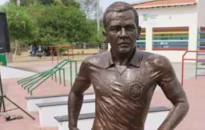 Ministério Público faz recomendação para retirada de estátua de Daniel Alves em Juazeiro