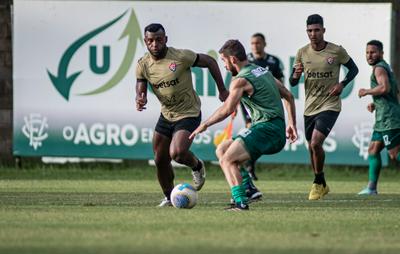 Com time reserva, Vitória vence Fluminense de Feira em jogo-treino