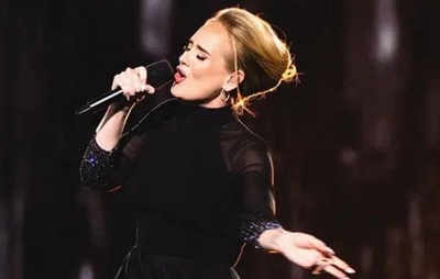 Adele anuncia pausa na carreira e deixa Brasil de fora da última turnê: "Só preciso descansar"