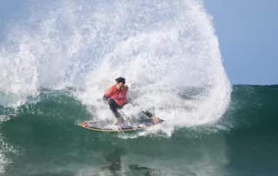 Ítalo Ferreira avança nas semis e vai disputar final do Mundial de Surfe