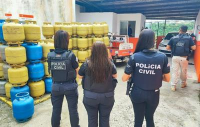 Polícia Civil autua dois estabelecimentos por venda ilegal de gás de cozinha em Salvador