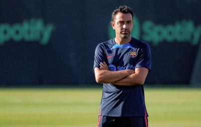 Após reviravolta, Xavi deve permanecer no comando do Barcelona em 2025, diz site