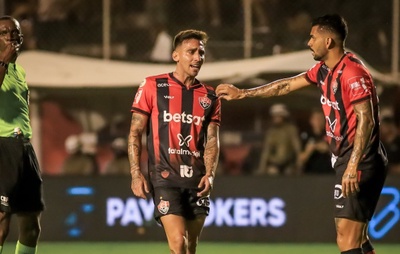 Vitória tem mais gols sofridos do que marcados no Brasileirão; veja números