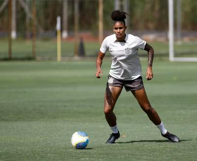 Corinthians vende zagueira na maior transação do futebol feminino no Brasil; saiba o valor