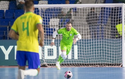 Goleiro da Seleção Brasileira de Futsal pagou para jogar a Copa do Mundo; entenda